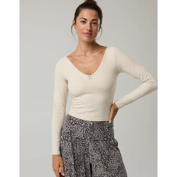 OFFLINE By Aerie Real Me XTRA Rib Open V-Neck T-Shirt - Cake Batter