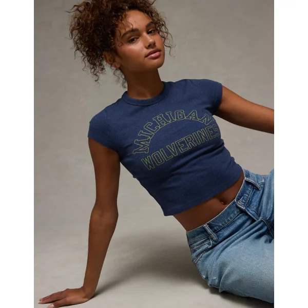 AE Michigan Wolverines Graphic Cropped Baby Tee - Onyx Black